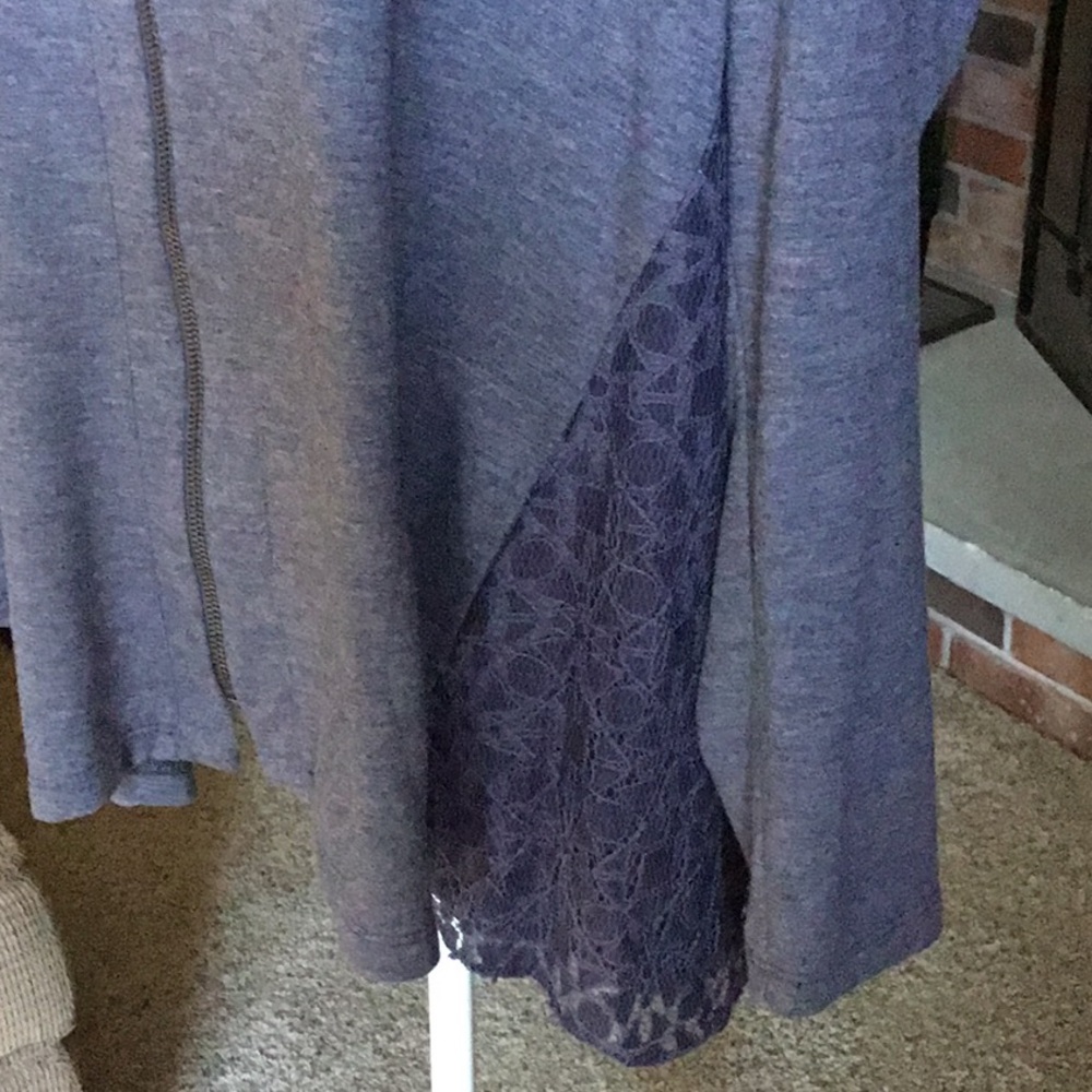 LOGO Loungewear grayish-purple boho jacket/top. - Picture 3 of 8